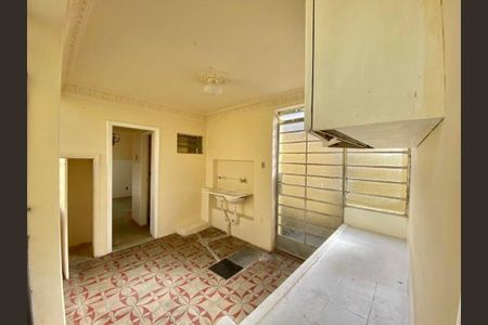 Casa à venda com 260m², 4 quartos e sem vagaÁrea de Serviço