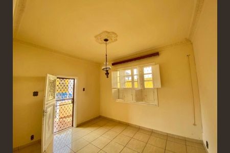 Quarto 1 de casa à venda com 4 quartos, 260m² em Carlos Prates, Belo Horizonte