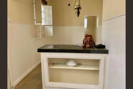 Sala  de casa à venda com 4 quartos, 260m² em Carlos Prates, Belo Horizonte