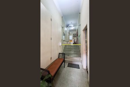Apartamento à venda com 80m², 2 quartos e 1 vaga Apartamento à venda com 80m², 2 quartos e 1 vagaHall Social