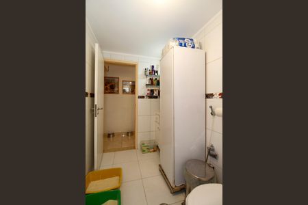 Apartamento à venda com 80m², 2 quartos e 1 vaga Apartamento à venda com 80m², 2 quartos e 1 vagaBanheiro