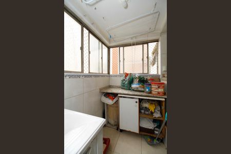 Apartamento à venda com 80m², 2 quartos e 1 vaga Apartamento à venda com 80m², 2 quartos e 1 vagaCozinha e Área de Serviço
