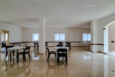 Apartamento à venda com 62m², 2 quartos e 1 vaga Apartamento à venda com 62m², 2 quartos e 1 vagaÁrea comum - Salão de festas