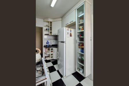 Apartamento à venda com 62m², 2 quartos e 1 vaga Apartamento à venda com 62m², 2 quartos e 1 vagaCozinha