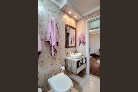 Apartamento à venda com 62m², 2 quartos e 1 vaga Apartamento à venda com 62m², 2 quartos e 1 vagaBanheiro