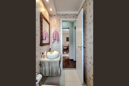 Apartamento à venda com 62m², 2 quartos e 1 vaga Apartamento à venda com 62m², 2 quartos e 1 vagaBanheiro