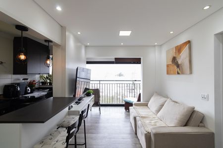Sala e Cozinha de apartamento para alugar com 2 quartos, 54m² em Itaquera, São Paulo