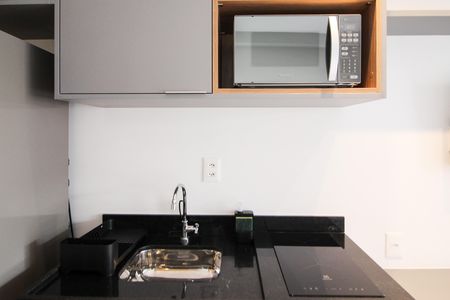 Cozinha de apartamento para alugar com 1 quarto, 33m² em Vila Olímpia, São Paulo