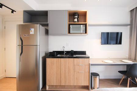 Cozinha de apartamento para alugar com 1 quarto, 33m² em Vila Olímpia, São Paulo