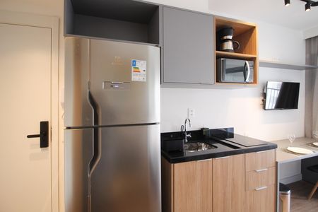 Cozinha de apartamento para alugar com 1 quarto, 33m² em Vila Olímpia, São Paulo