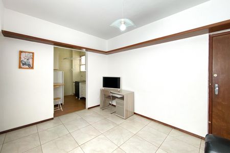 Sala de apartamento para alugar com 1 quarto, 50m² em Funcionários, Belo Horizonte