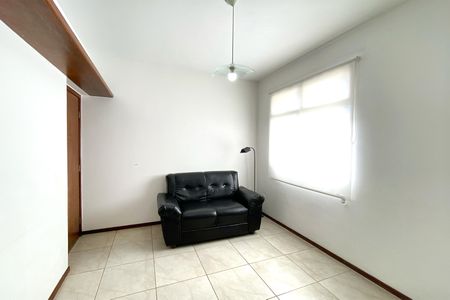 Sala de apartamento para alugar com 1 quarto, 50m² em Funcionários, Belo Horizonte