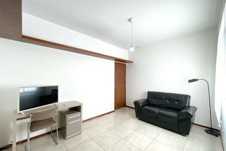 Sala de apartamento para alugar com 1 quarto, 50m² em Funcionários, Belo Horizonte