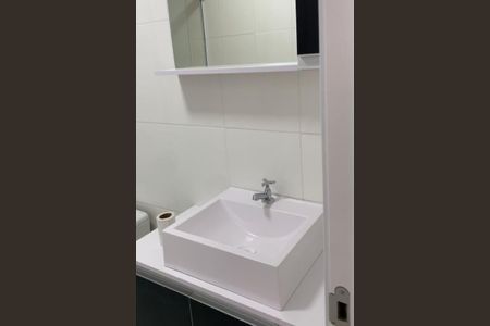 Banheiro de apartamento à venda com 2 quartos, 38m² em Jardim Helena, São Paulo