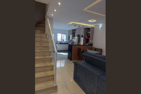 Sala de casa de condomínio para alugar com 3 quartos, 125m² em Chácara do Solar II (Fazendinha), Santana de Parnaíba