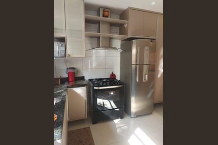 Casa de condomínio à venda com 125m², 3 quartos e 2 vagas Casa de condomínio à venda com 125m², 3 quartos e 2 vagasCozinha