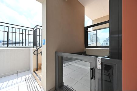 Studio à venda com 23m², 1 quarto e sem vagaPiscina
