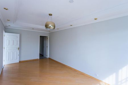 Casa para alugar com 150m², 3 quartos e 2 vagasSala