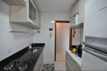 Apartamento à venda com 52m², 2 quartos e 1 vagaCozinha