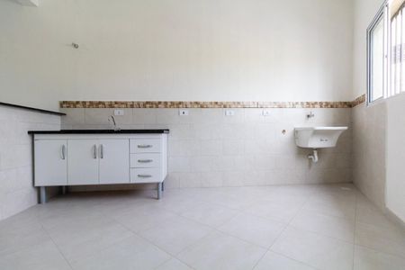 Casa para alugar com 60m², 2 quartos e sem vagaSala, Cozinha e área de serviço
