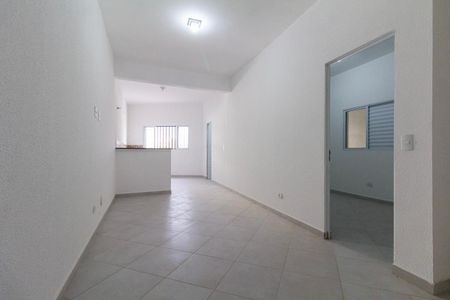 Casa para alugar com 2 quartos, 60m² em Jardim Maringa, São Paulo