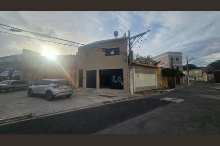Casa para alugar com 60m², 2 quartos e sem vagaFachada