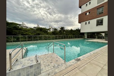 Apartamento para alugar com 76m², 2 quartos e 1 vagaÁrea comum - Piscina