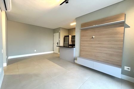 Apartamento para alugar com 76m², 2 quartos e 1 vagaSala