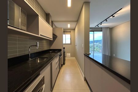 Apartamento para alugar com 76m², 2 quartos e 1 vagaCozinha 