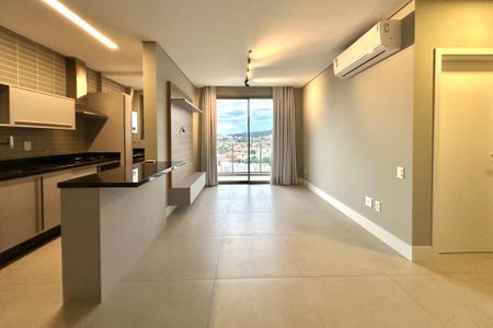 Apartamento para alugar com 76m², 2 quartos e 1 vagaSala