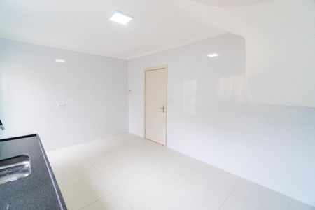 Casa para alugar com 229m², 3 quartos e 3 vagas Casa para alugar com 229m², 3 quartos e 3 vagasCozinha