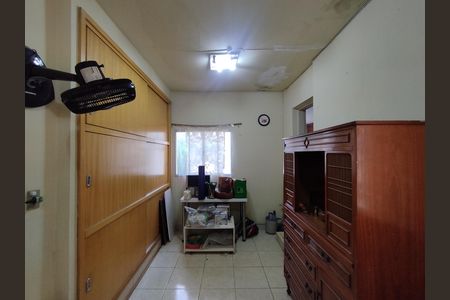 Casa para alugar com 330m², 4 quartos e 3 vagas Casa para alugar com 330m², 4 quartos e 3 vagasSala