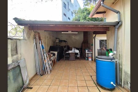 Casa para alugar com 330m², 4 quartos e 3 vagas Casa para alugar com 330m², 4 quartos e 3 vagasQuintal