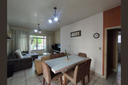 Casa para alugar com 330m², 4 quartos e 3 vagas Casa para alugar com 330m², 4 quartos e 3 vagasSala