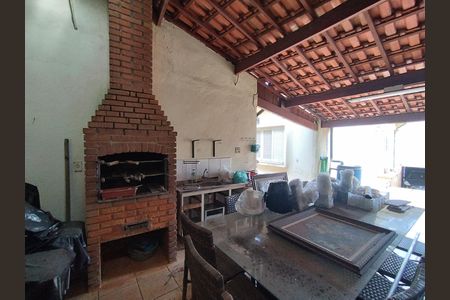 Casa para alugar com 330m², 4 quartos e 3 vagas Casa para alugar com 330m², 4 quartos e 3 vagasÁrea gourmet