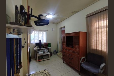Casa para alugar com 330m², 4 quartos e 3 vagas Casa para alugar com 330m², 4 quartos e 3 vagasSala