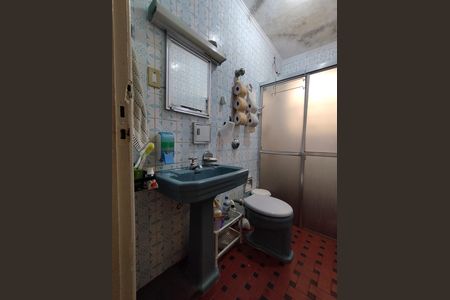 Casa para alugar com 330m², 4 quartos e 3 vagas Casa para alugar com 330m², 4 quartos e 3 vagasBanheiro - torneira