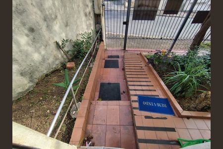 Casa para alugar com 330m², 4 quartos e 3 vagas Casa para alugar com 330m², 4 quartos e 3 vagasEntrada