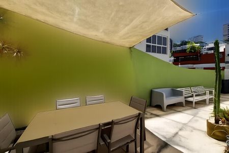 Apartamento à venda com 315m², 5 quartos e 2 vagasÁrea externa