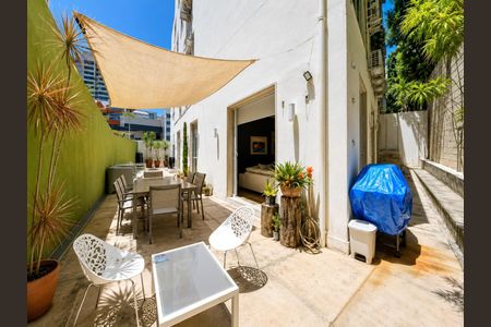 Apartamento à venda com 315m², 5 quartos e 2 vagasÁrea externa