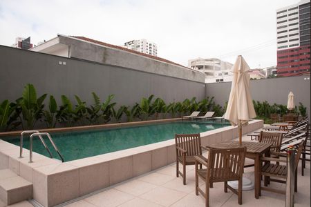 Apartamento à venda com 36m², 1 quarto e 1 vagaÁrea comum - Piscina