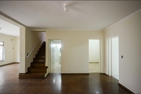 Casa para alugar com 265m², 5 quartos e 5 vagas Casa para alugar com 265m², 5 quartos e 5 vagasSala de Jantar