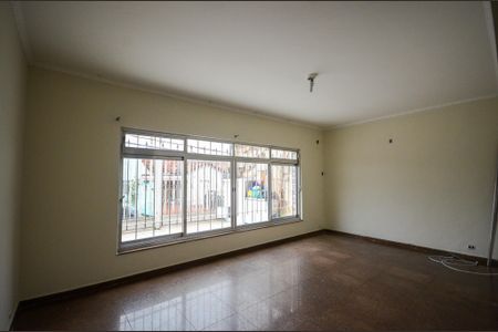 Casa para alugar com 265m², 5 quartos e 5 vagas Casa para alugar com 265m², 5 quartos e 5 vagasSala