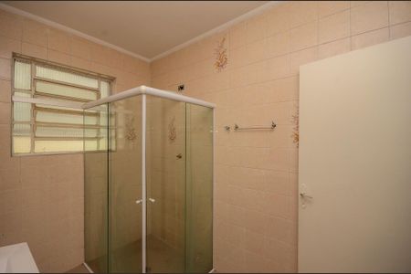 Casa para alugar com 265m², 5 quartos e 5 vagas Casa para alugar com 265m², 5 quartos e 5 vagasBanheiro