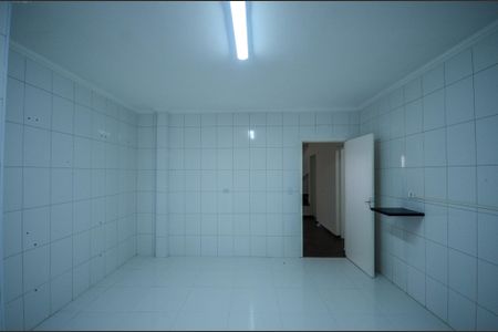 Casa para alugar com 265m², 5 quartos e 5 vagas Casa para alugar com 265m², 5 quartos e 5 vagasCozinha