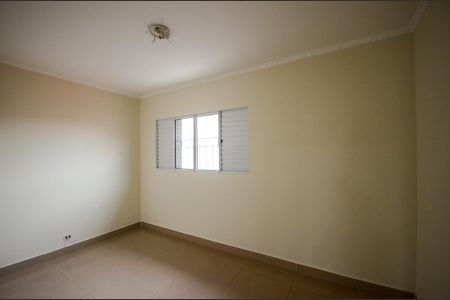 Casa para alugar com 265m², 5 quartos e 5 vagas Casa para alugar com 265m², 5 quartos e 5 vagasQuarto 2