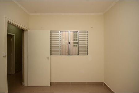 Casa para alugar com 265m², 5 quartos e 5 vagas Casa para alugar com 265m², 5 quartos e 5 vagasQuarto 3