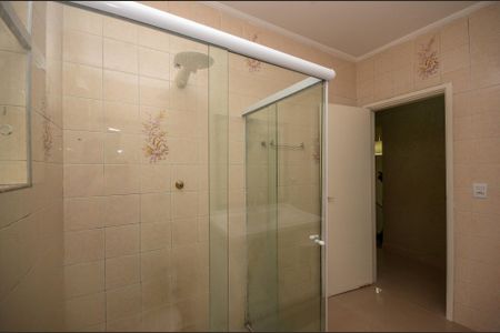 Casa para alugar com 265m², 5 quartos e 5 vagas Casa para alugar com 265m², 5 quartos e 5 vagasBanheiro