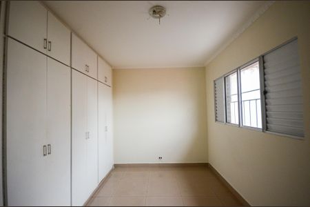 Casa para alugar com 265m², 5 quartos e 5 vagas Casa para alugar com 265m², 5 quartos e 5 vagasQuarto 2