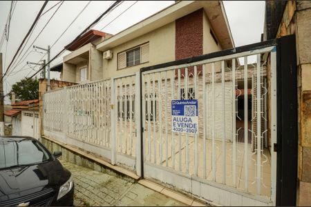 Casa para alugar com 265m², 5 quartos e 5 vagas Casa para alugar com 265m², 5 quartos e 5 vagasFachada